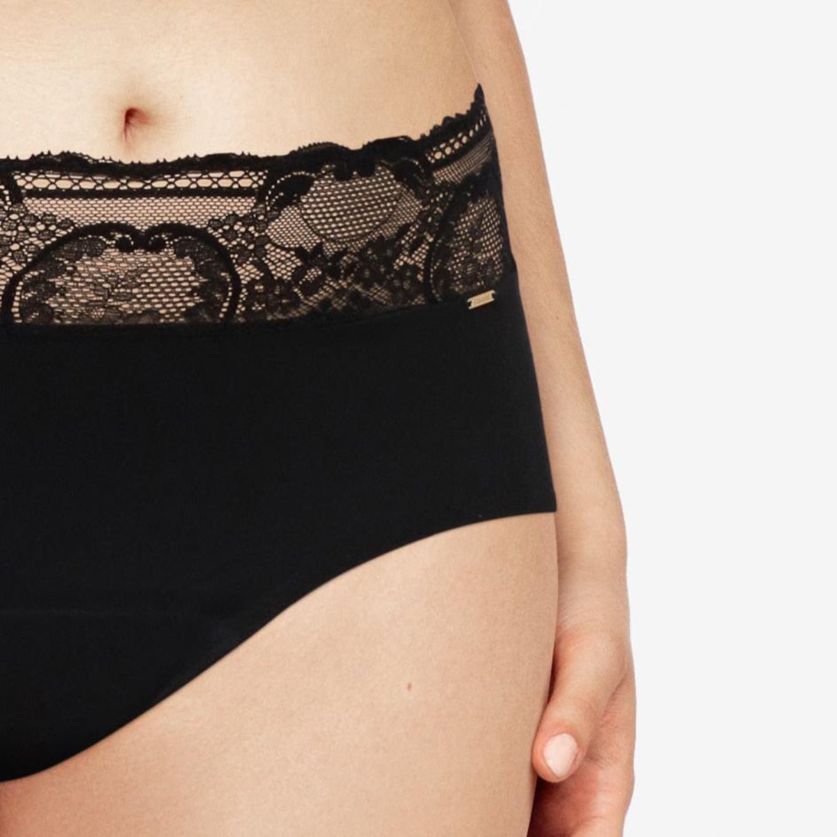 Chantelle Lace Cycle - Black - C15L70-011