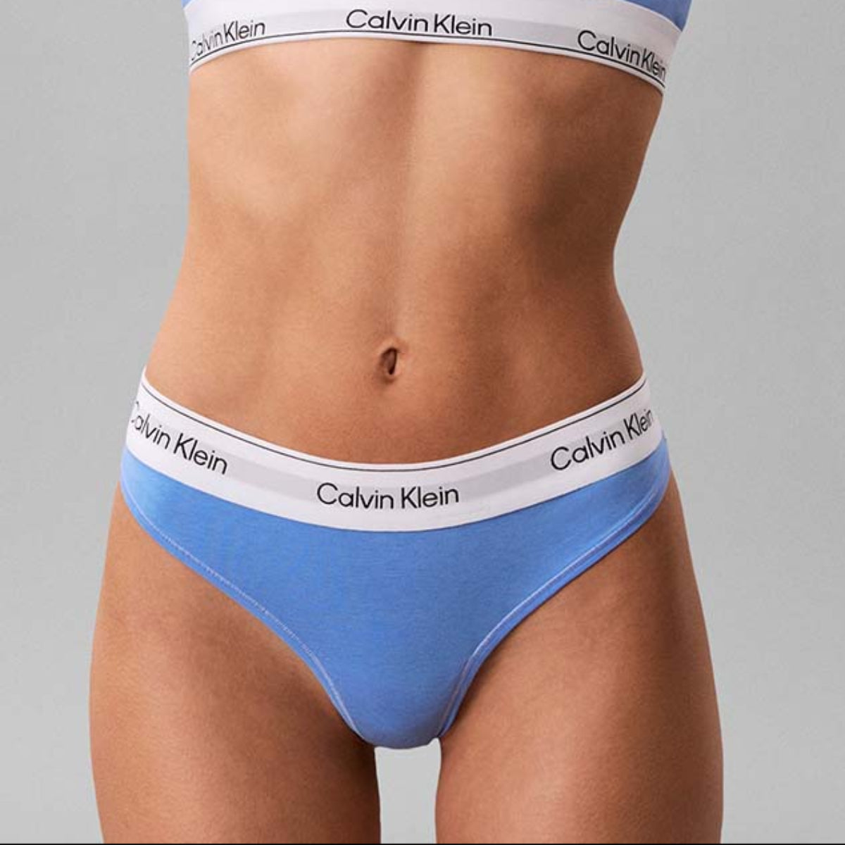 Calvin Klein Icon g-streng, lyseblå - LV00QF8518 - C32 - Blue Descent