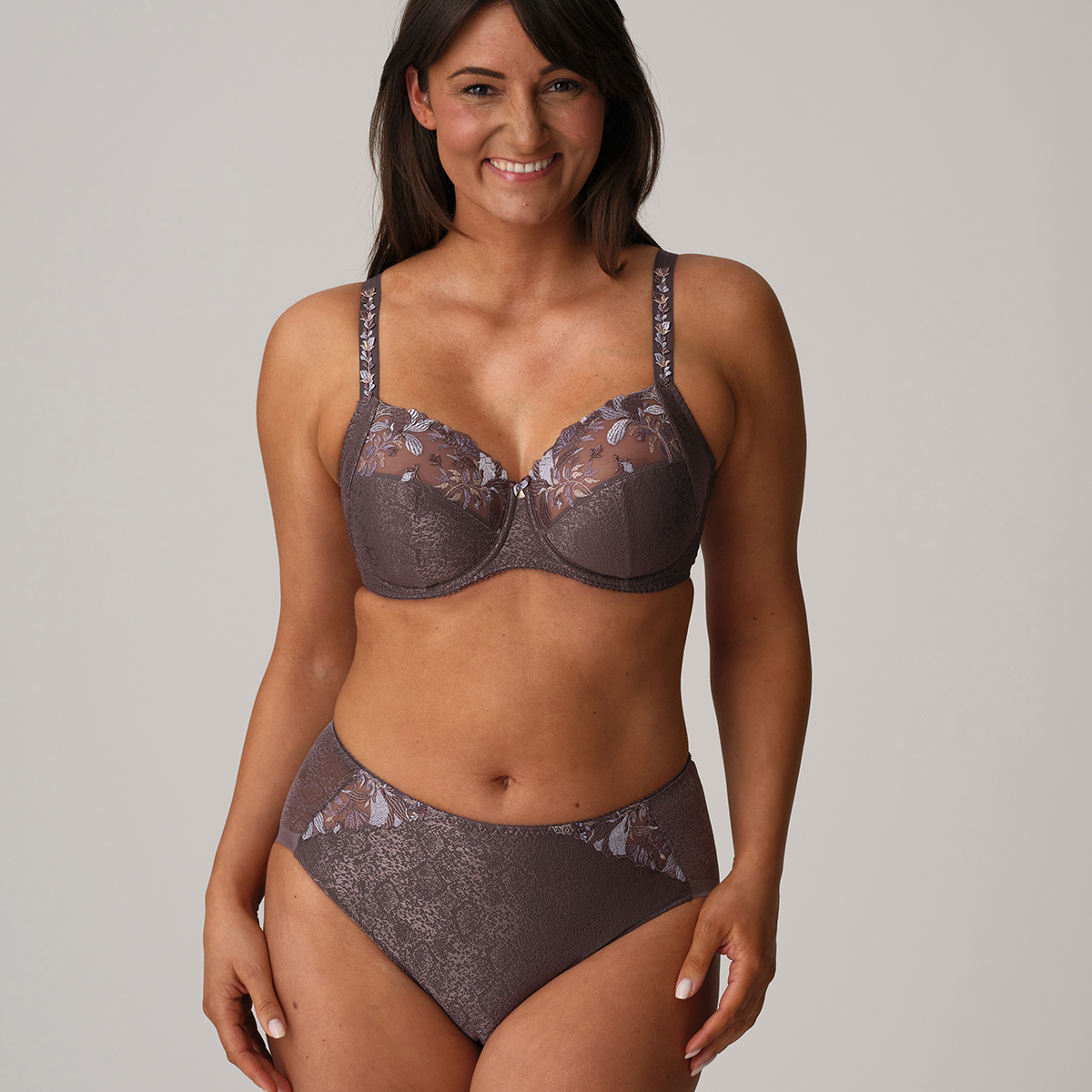 PrimaDonna Mohala - Orlando Eye - 0563391-EYS