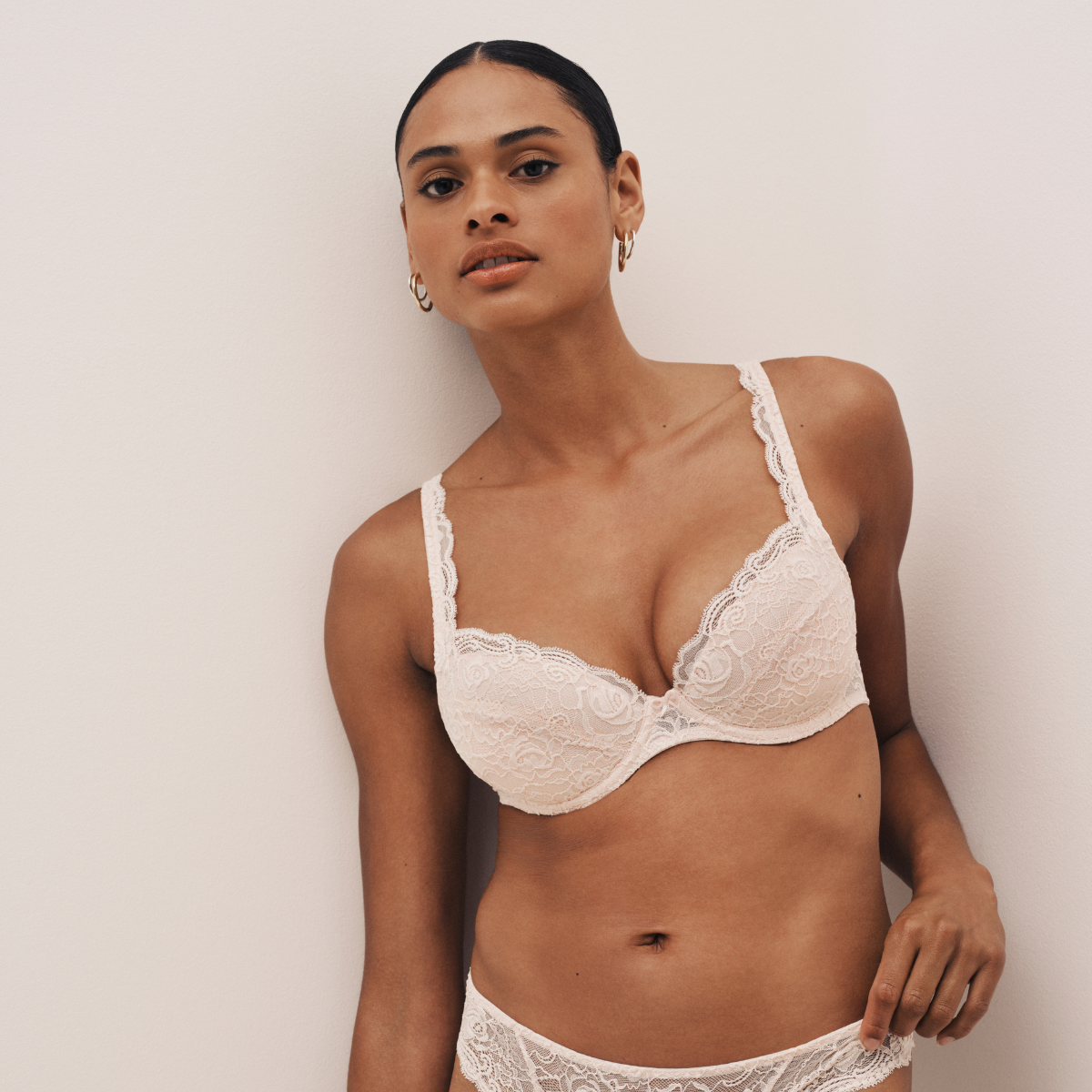 BH’er i størrelse 80F